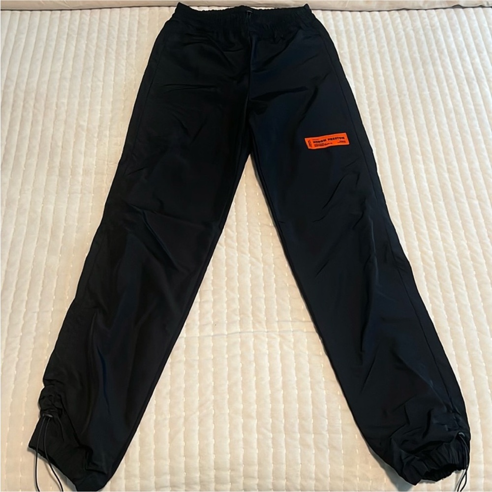 HERON PRESTON Graphic Print Skinny Leg
Joggers/Pants
